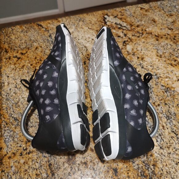 Rare Nike Free 5.0 V4 Black/Gray/White Running Shoes 695168-003 Womens 9 2014 - Picture 6 of 12